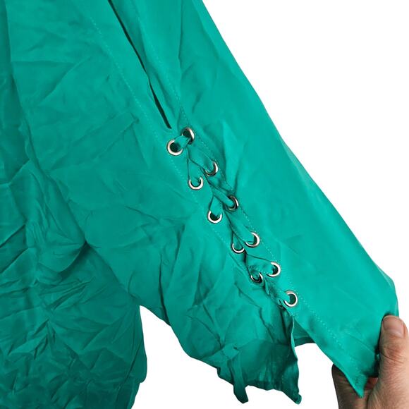 Chicos Womens V-Neck Blouse Lace Up Cold Shoulder Size 3 XL Classic Casual Easy - Picture 4 of 10